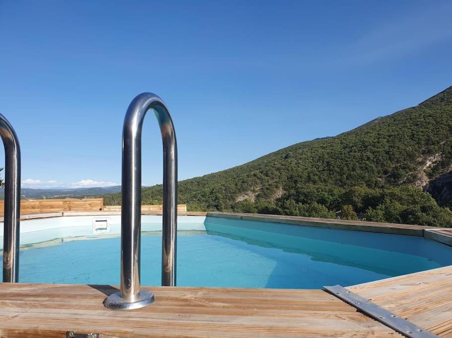 Vila La Castellane, Vue Imprenable Sur Le Luberon Saignon Exteriér fotografie