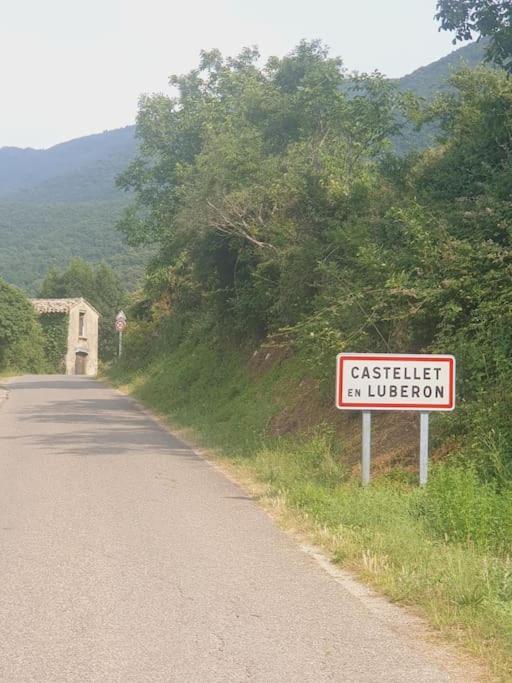 Vila La Castellane, Vue Imprenable Sur Le Luberon Saignon Exteriér fotografie